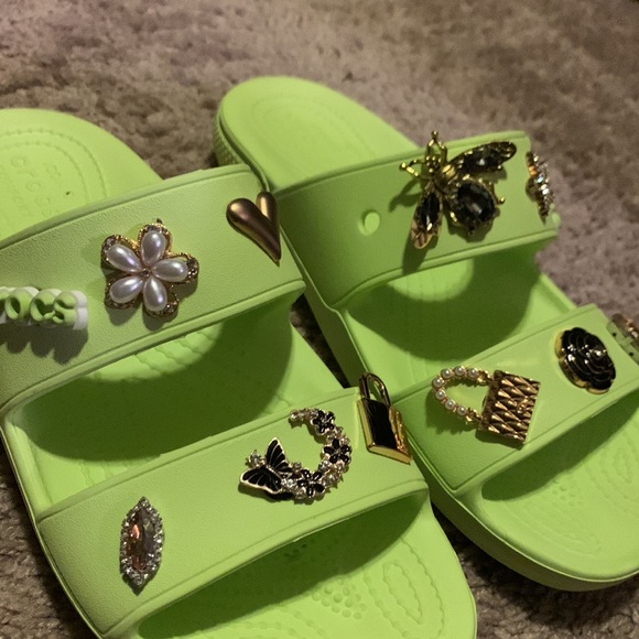 Crocs Slippers with super cute accessories - Picture 2 of 5
